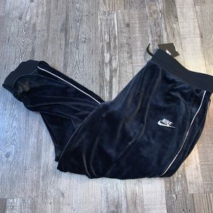 Nike black velour plush jogger sweatpants